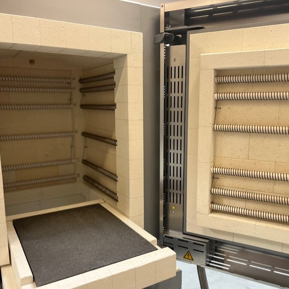 Four Nabertherm NW660 AC590 400V