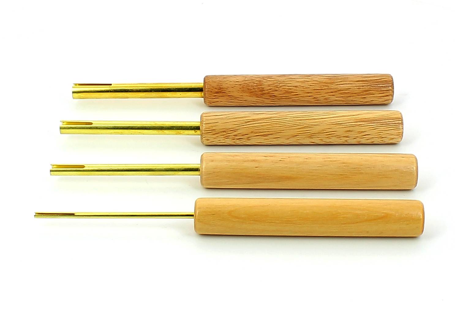 SERIE DE 4 OUTILS A EVIDER C45